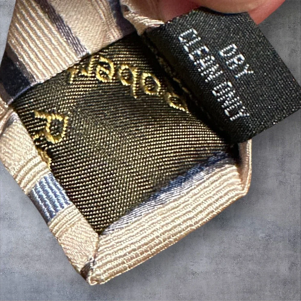 Roberto‎ Villini Silk Tie Blue Pale Yellow Diagonal Stripe 3.75